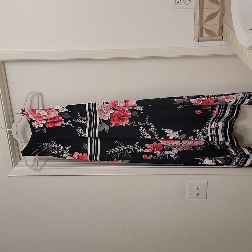 New London Times floral sleeveless dress Size 12